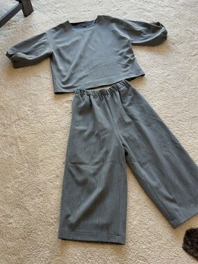 Sharon Roth Hand Tailored Gray Two-Piece Set | Balloon Sleeve Top & Wide Leg Pan